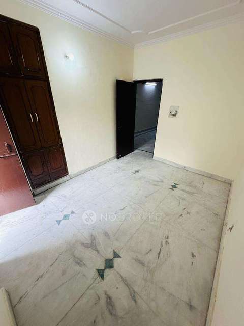 2 BHK Flat In Surya Apartment For Sale  In Ghaziabad