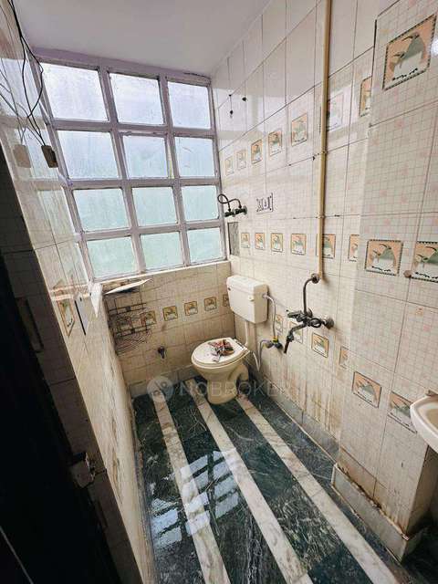 2 BHK Flat In Surya Apartment For Sale  In Ghaziabad