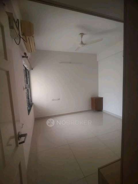 2 BHK Flat In Ramaniyam  For Sale  In Taramani