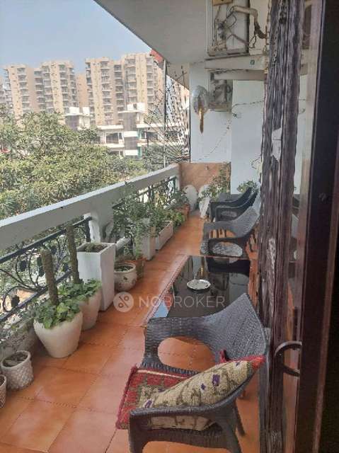 3 BHK Flat For Sale  In Sector 52