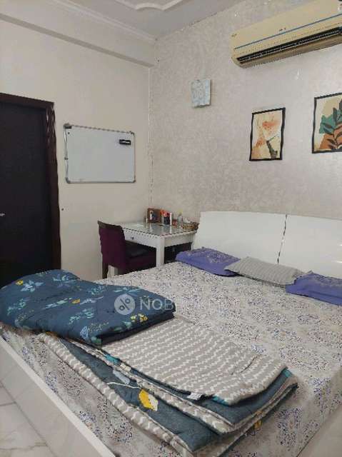 3 BHK Flat For Sale  In Sector 52