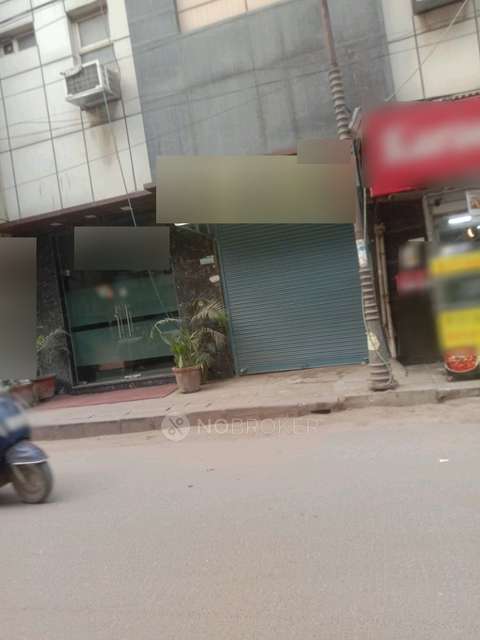 Shop in  Karol Bagh, Delhi for Rent 