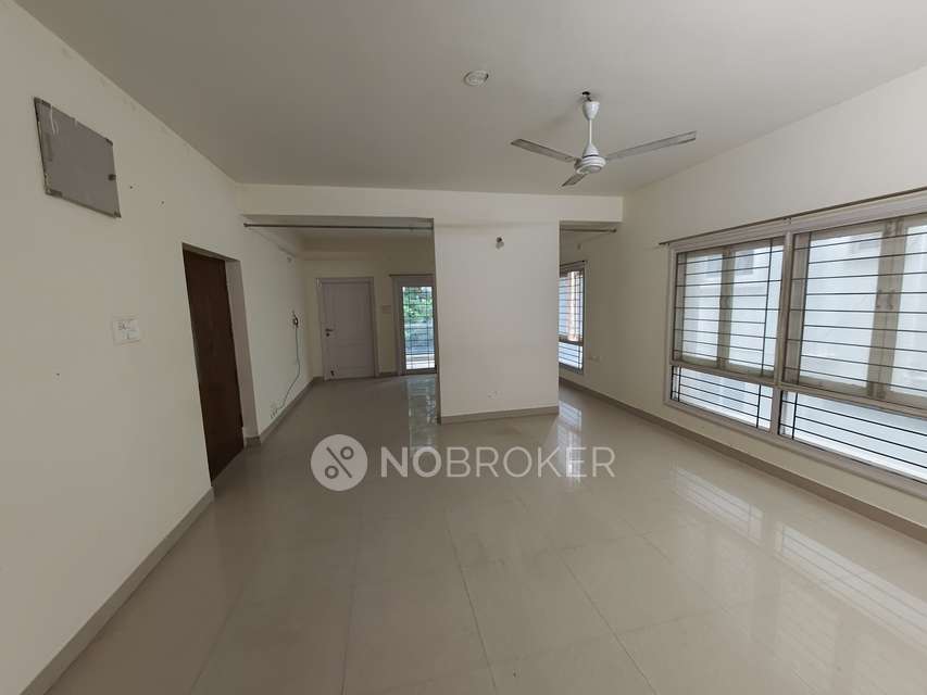4+ BHK Flat In Standalone Building  For Sale  In Kothaguda