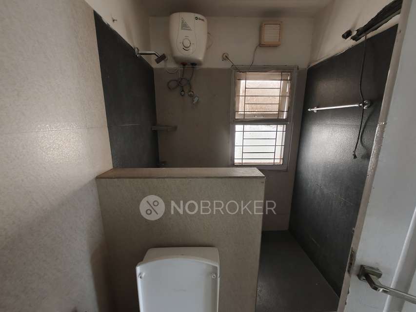 4+ BHK Flat In Standalone Building  For Sale  In Kothaguda