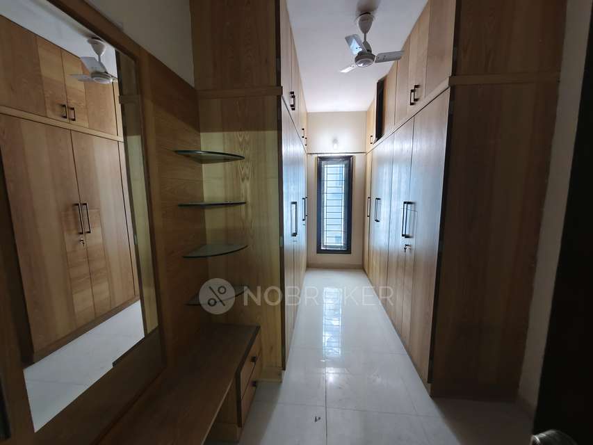 4+ BHK Flat In Standalone Building  For Sale  In Kothaguda