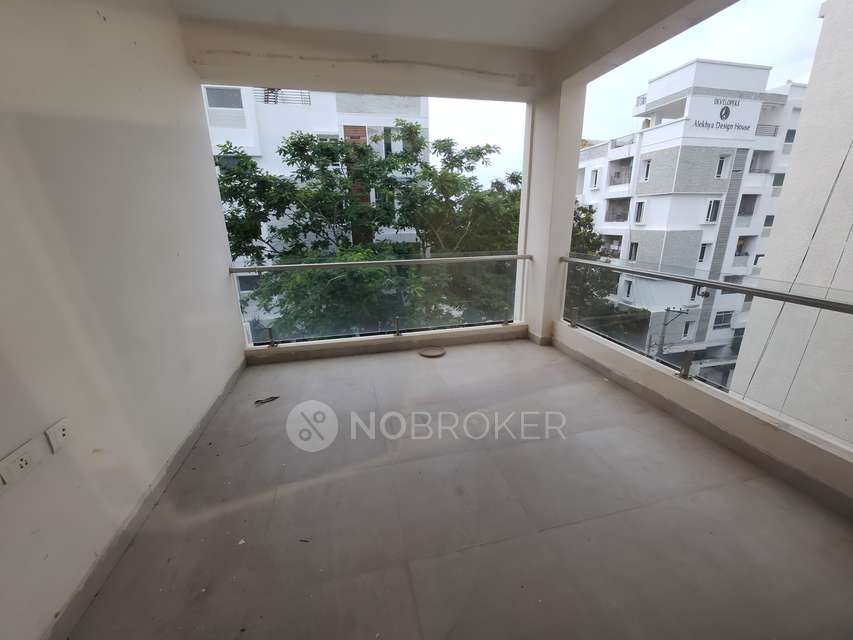 4+ BHK Flat In Standalone Building  For Sale  In Kothaguda