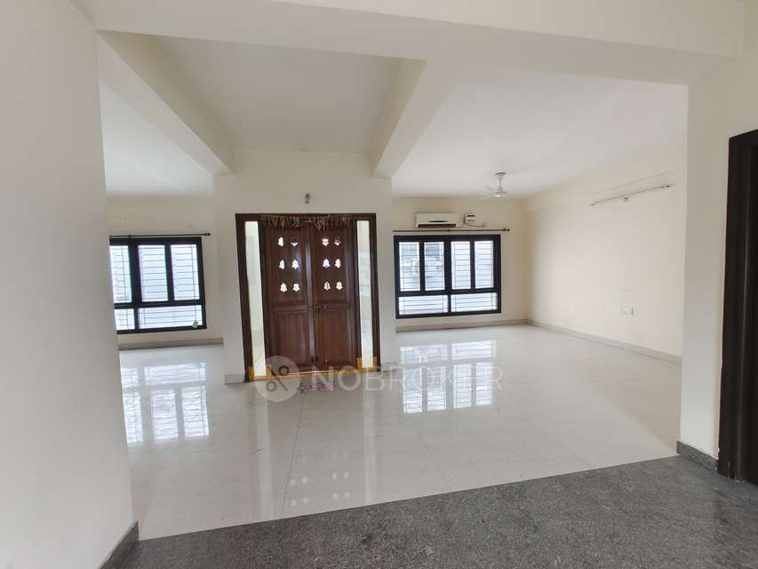 4+ BHK Flat In Standalone Building  For Sale  In Kothaguda