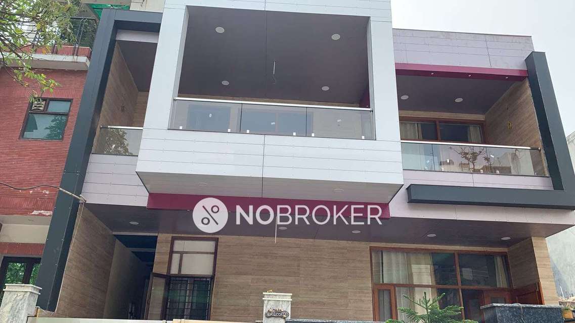 1 BHK House for Rent  In Sector 50