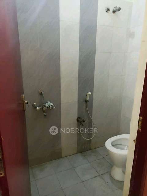 2 BHK Flat In Arya Gowda Road  For Sale  In Arya Gowda Road