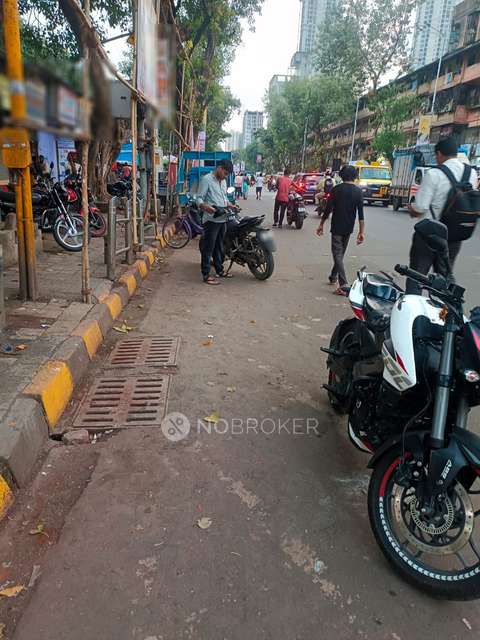 Godown/Warehouse in Chinchpokli West, Mumbai for sale 