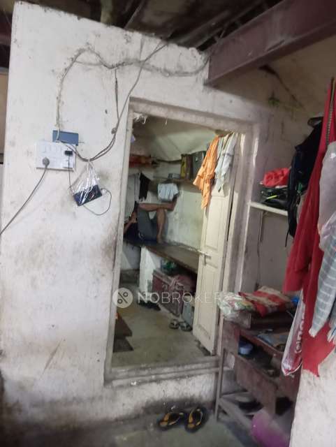 Godown/Warehouse in Chinchpokli West, Mumbai for sale 