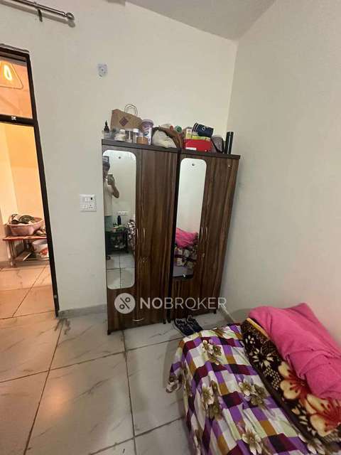 PG for Girls in Sector 61