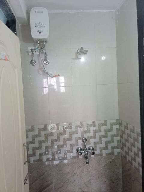 1 BHK Flat In Mhada Complex for Rent  In Goregaon West