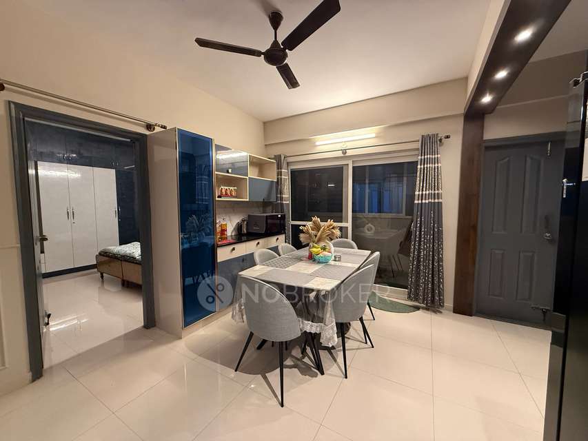 2 BHK Flat In Satyadeva Majesty for Rent  In Bhoganahalli Road