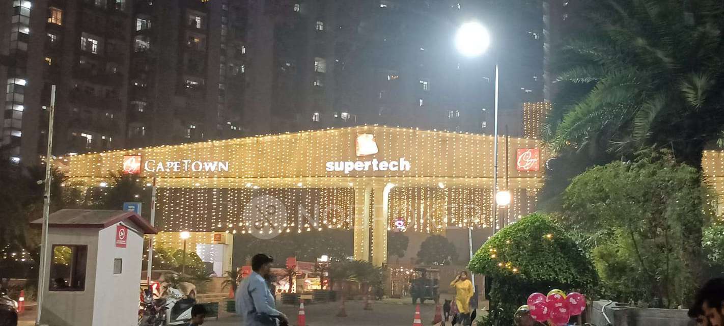 2 BHK Flat In Supertech Capetown For Sale  In Sector 74