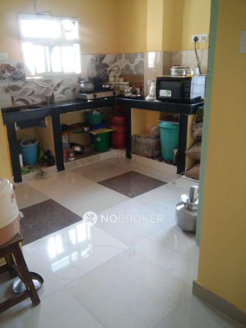 2 BHK Flat In Padmavathi Apartment  For Sale  In  Padmarao Nagar