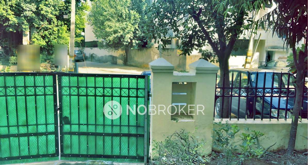 2 BHK Flat In Standalone Building  For Sale  In Sector 57
