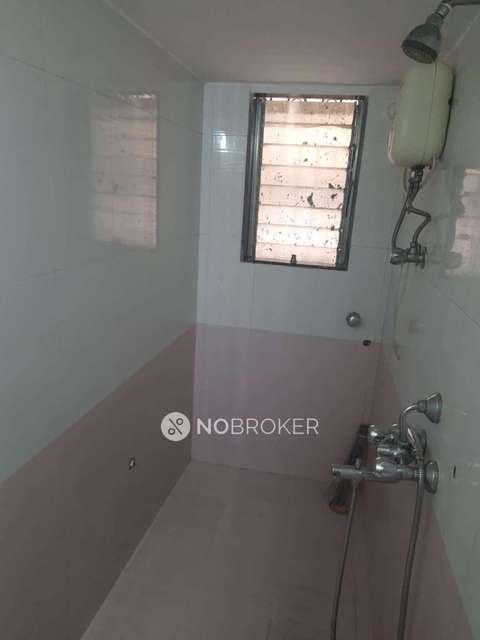 1 RK Flat In Vishwajeet Apartment For Sale  In Santacruz East