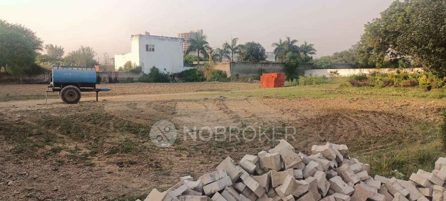 Plot For Sale  In Sector 26