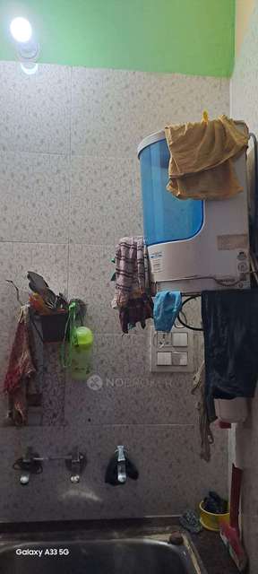 2 BHK Flat In Standalone  For Sale  In Baba Colony 