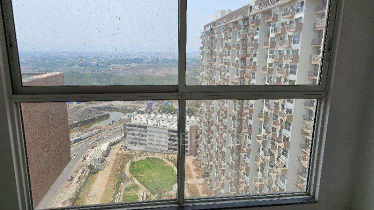 2 BHK Flat In Godrej Boulevard For Sale  In Manjari Khurd