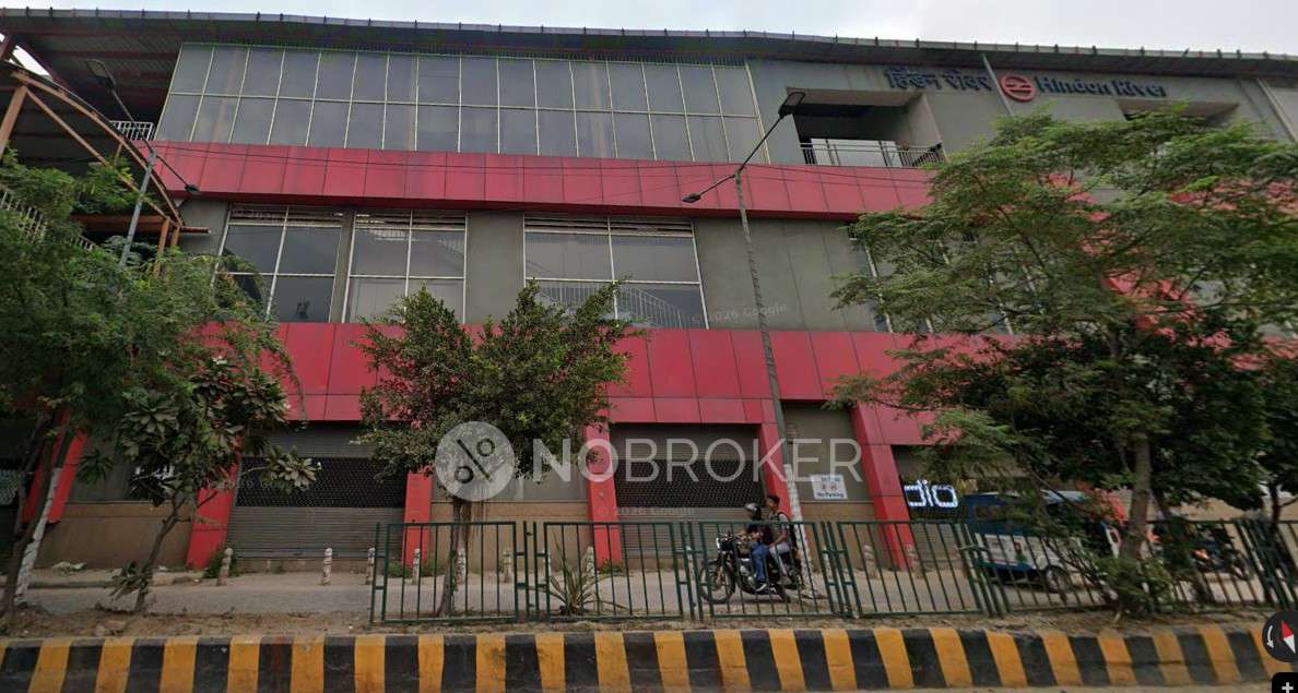 Industrial Building in  Sewa Nagar, Ghaziabad for sale 