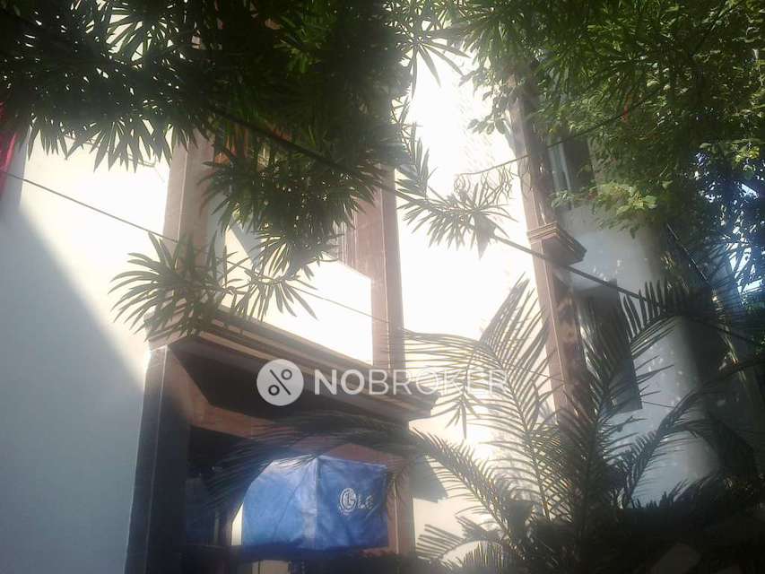 2 BHK Flat In Saket G Block, Saket for Rent  In Saket