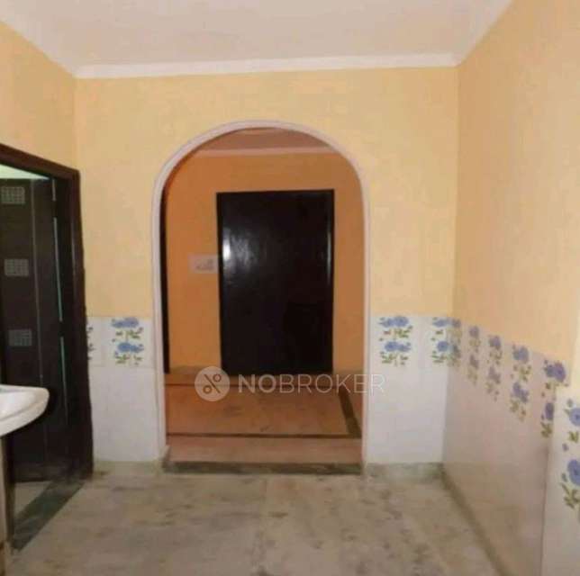 2 BHK Flat for Rent  In Nawada Extension