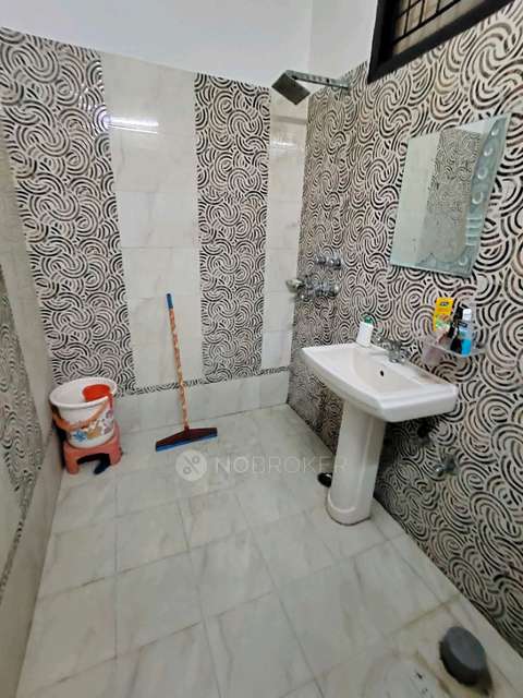 4+ BHK Flat For Sale  In Vasundhara