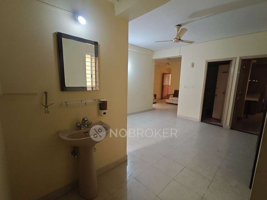 2 BHK Flat In Srinivasa Sai Poorna Heights For Sale  In Hsr Layout