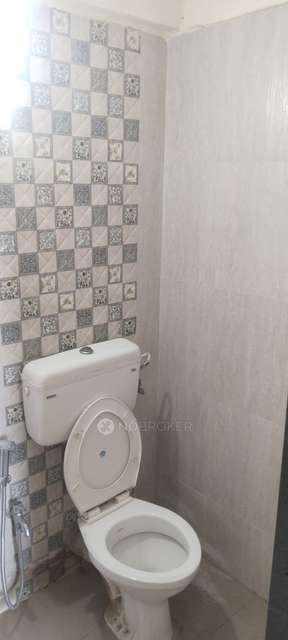 2 BHK Flat In Hubtown Greenwoods For Sale  In Thane West