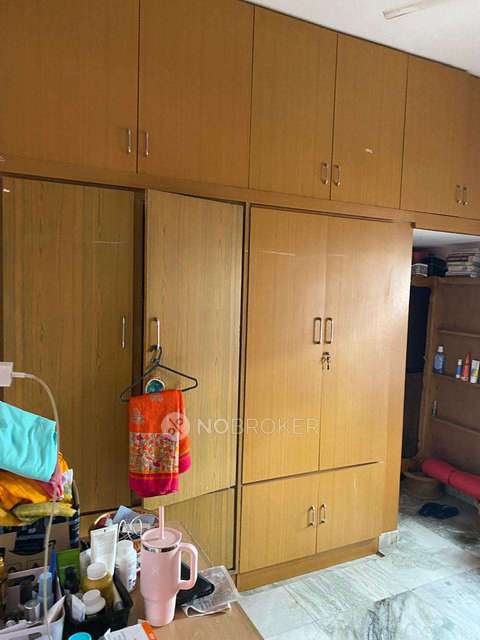 2 BHK Flat In Gayatri Residency For Sale  In Amberpet