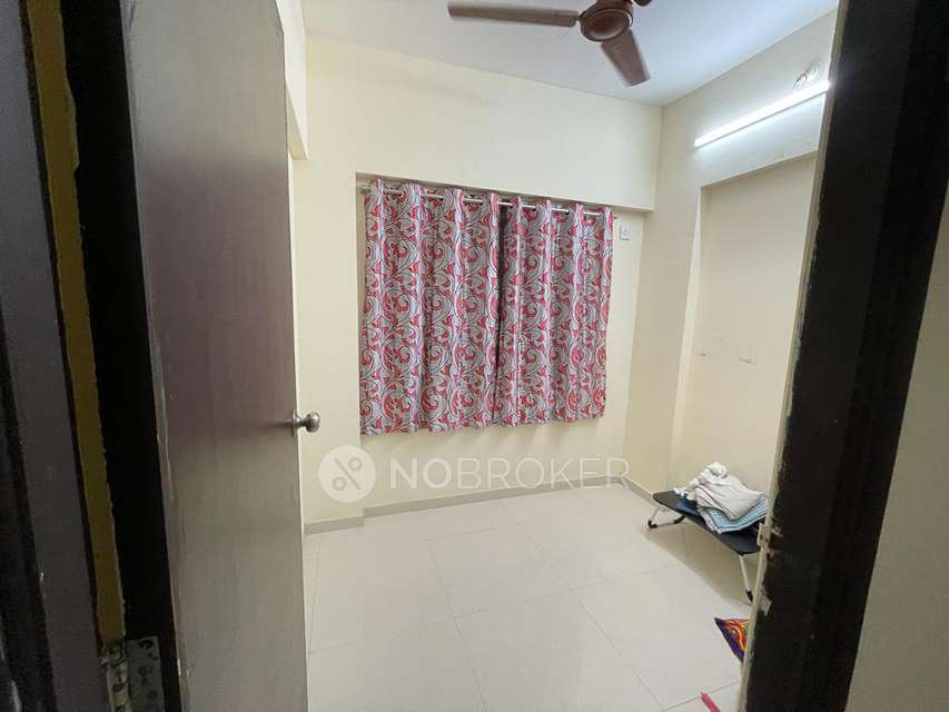1 BHK Flat In The Nest Chs For Sale  In Mulund West