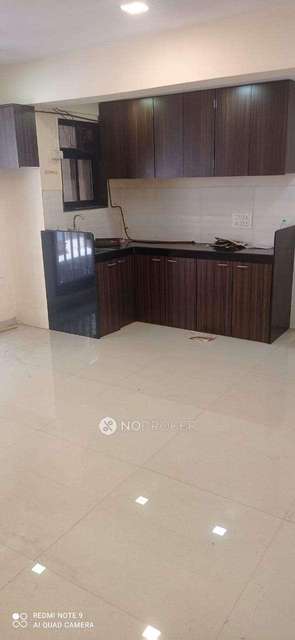 1 BHK Flat In Suvarna Building   For Sale  In  Santacruz West 