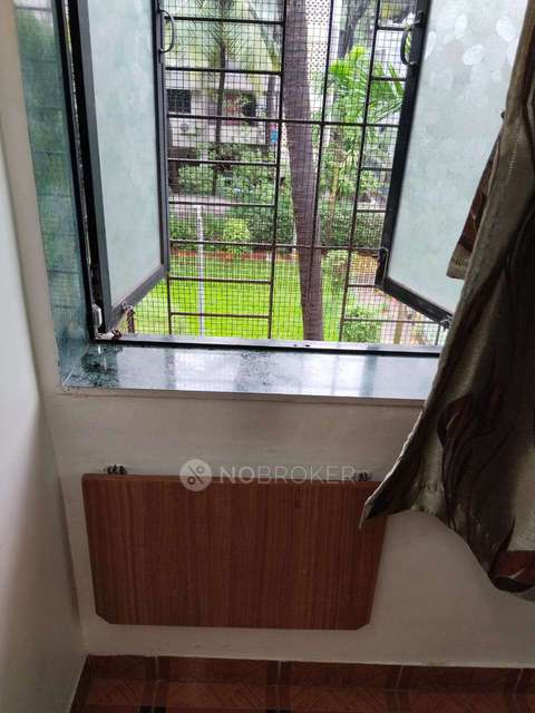 2 BHK Flat In Shreerang Society For Sale  In   Thane West