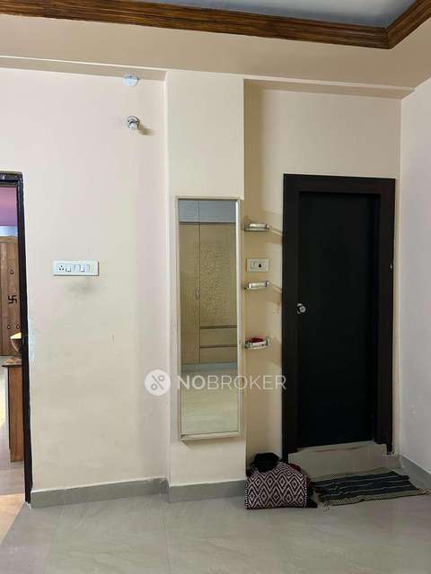 3 BHK Flat In Gayathri Surya Avenue For Sale  In Pragathi Nagar
