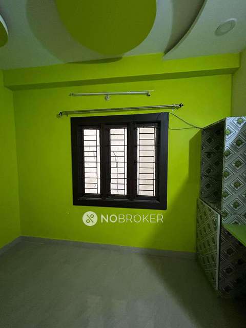 3 BHK Flat In Gayathri Surya Avenue For Sale  In Pragathi Nagar