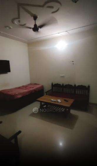 1 BHK Flat In Standalone Building  for Rent  In Sector 57