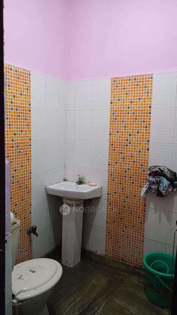 1 BHK Flat For Sale  In Kalkaji