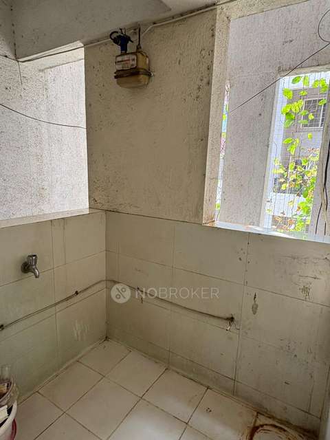 2 BHK Flat In Bhujbal Valay, Hadapsar for Rent  In Valay Apartments, Hinganemala