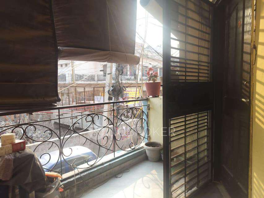 2 BHK Flat In Standlone Building For Sale  In Burari