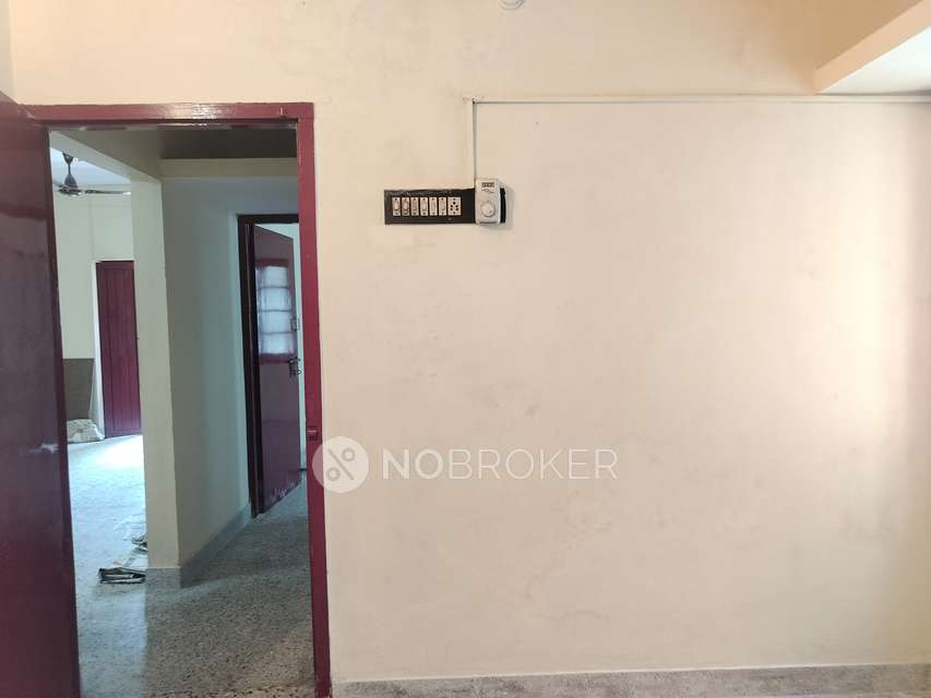 2 BHK Flat In Senthil Flats, Perambur For Sale  In  Perambur