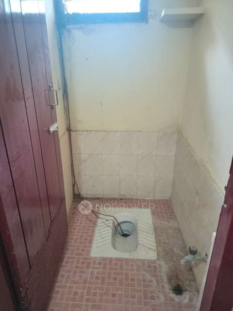 2 BHK Flat In Senthil Flats, Perambur For Sale  In  Perambur