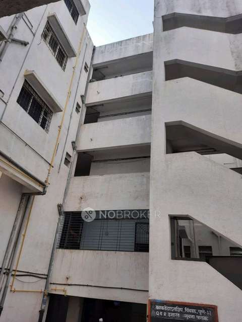 2 BHK Flat In Kakade Township for Rent  In Kakade Township Q & R Building