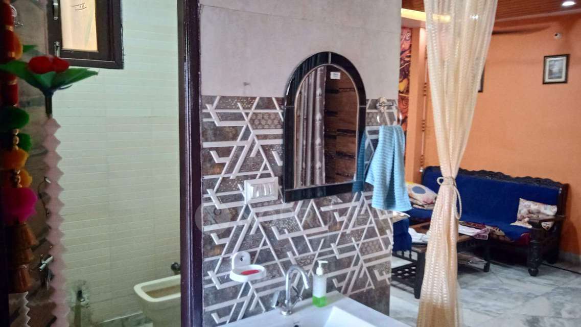 2 BHK Flat For Sale  In Uttam Nagar