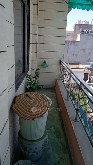 2 BHK Flat For Sale  In Uttam Nagar