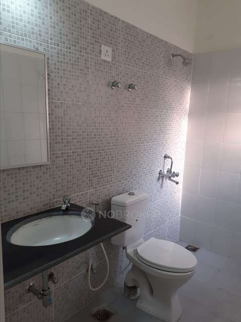 3 BHK Flat In  Unihomes, Rattinamangalam For Sale  In Rattinamangalam