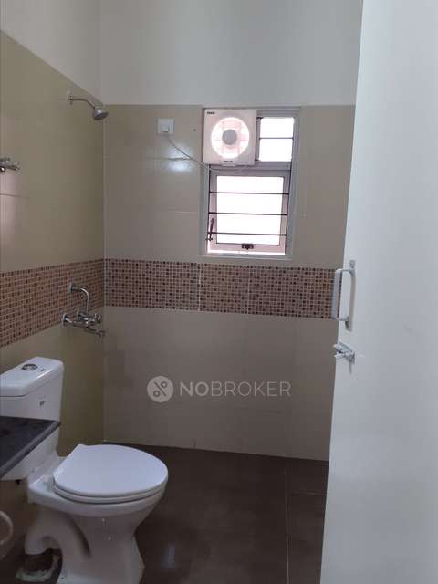 3 BHK Flat In  Unihomes, Rattinamangalam For Sale  In Rattinamangalam