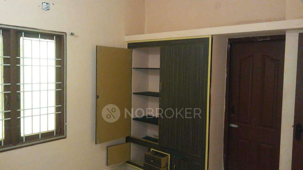 2 BHK Flat In Daffodil Apartment For Sale  In Selaiyur