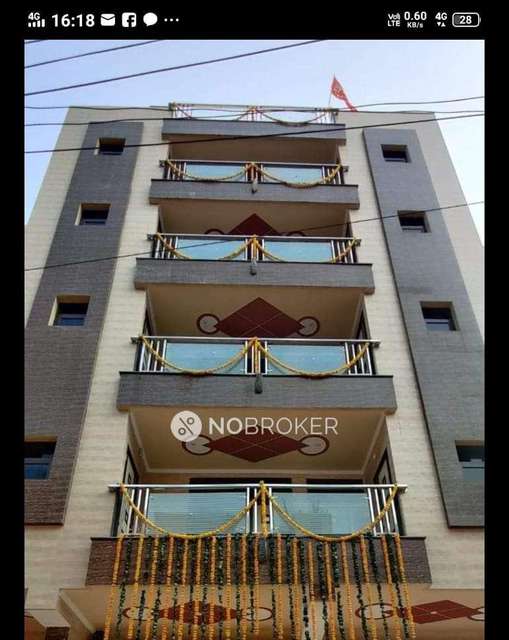 2 BHK Flat In Standalone Building  For Sale  In  Trilok Puri,